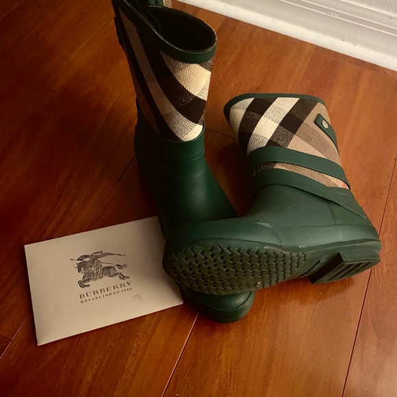 Burberry Ranmoor Waterproof Rain Boot 